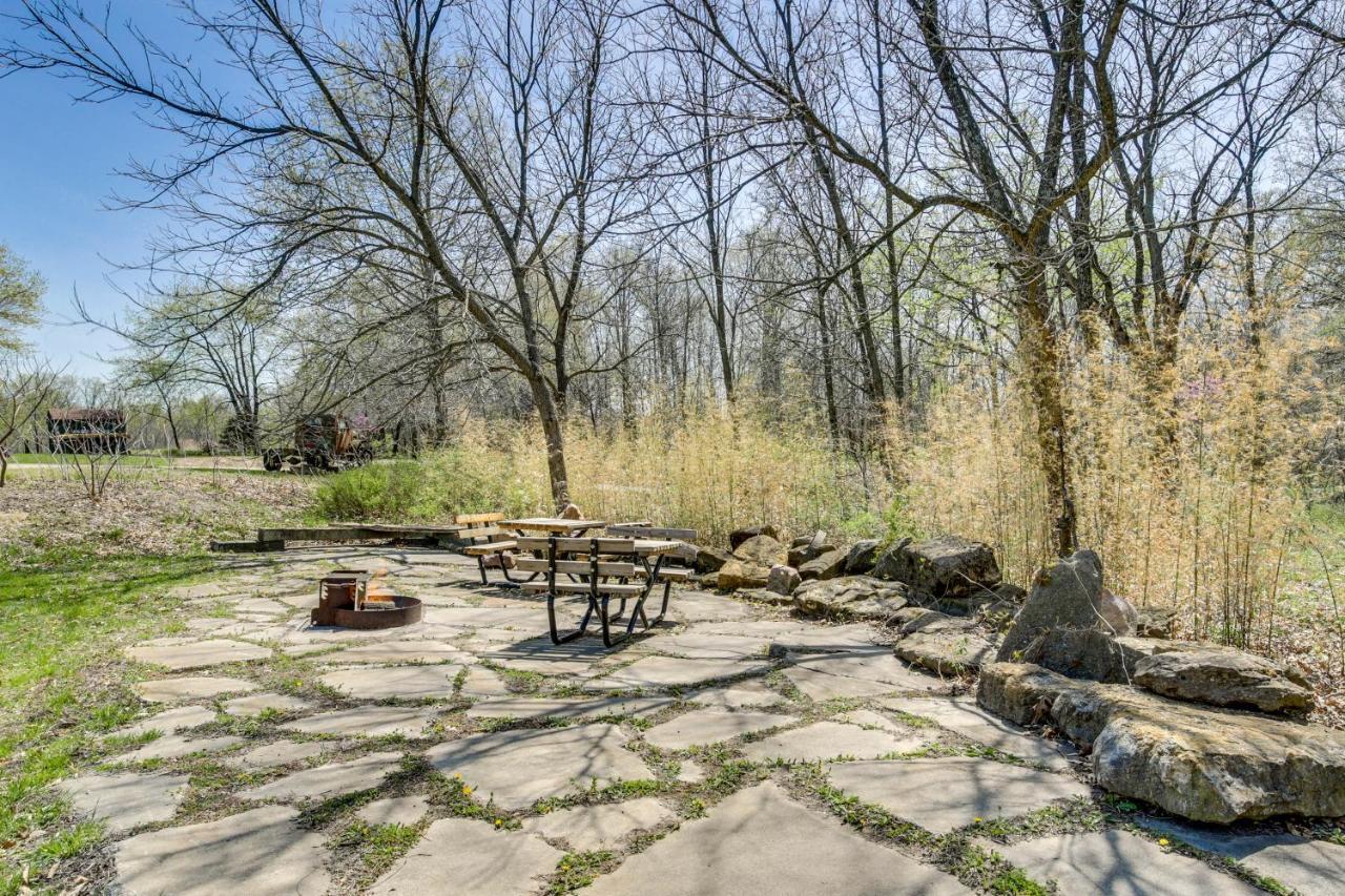 Cameron Nature Retreat Hike, Bike And More! 외부 사진